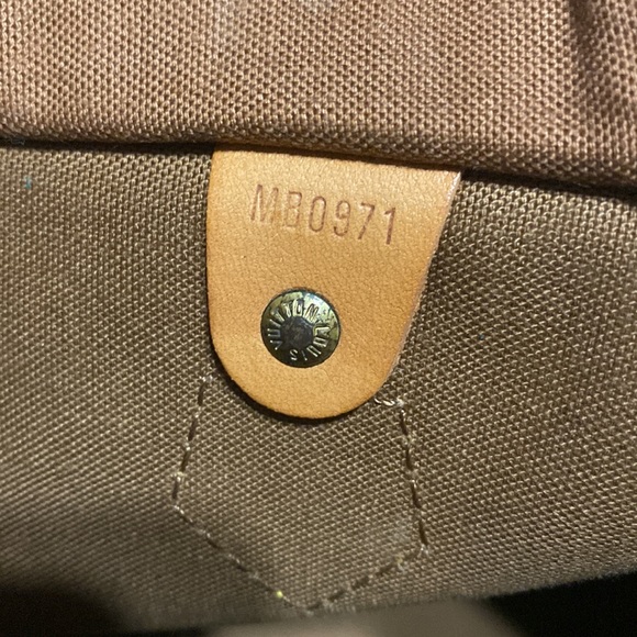 💯% Authentic Vintage Speedy 35 w/ Authenticity Cert 💕 - Picture 11 of 15